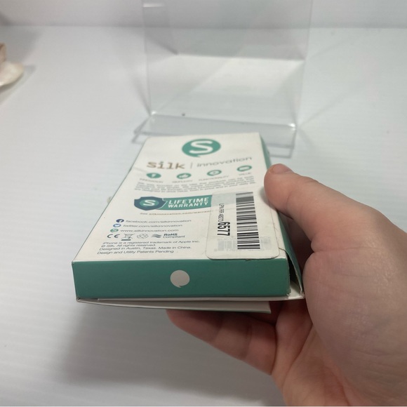 VAULT ARMOR
TOUGH WALLET FOR IPHONE 7 NWT - Picture 3 of 6